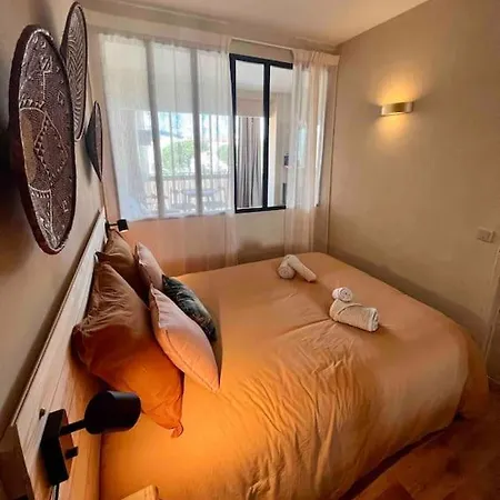 Apartment 35m2 Sur Le Port D'hyeres - 3 Etoiles