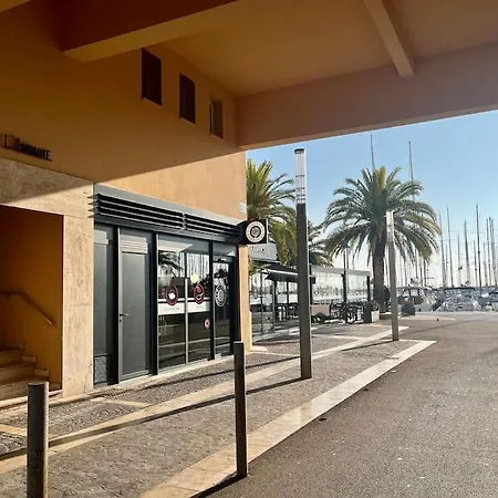 35m2 Sur Le Port D'hyeres - 3 Etoiles Apartment *